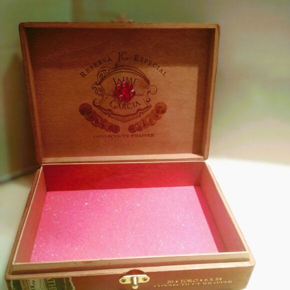 Suenos de Saundra Upcycled , MY FATHER Cigar Box Purse, - Picture 7 of 10